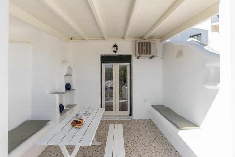 Ground floor apartments for 5 or 6